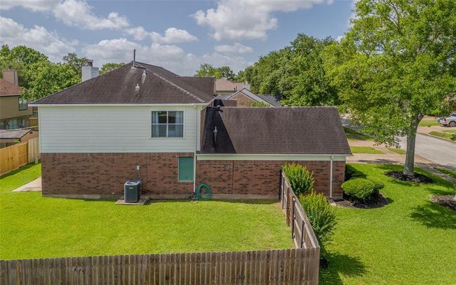 4001 Spring Branch Dr W, House other with 5 bedrooms, 4 bathrooms and 2 parking in Pearland TX | Image 29
