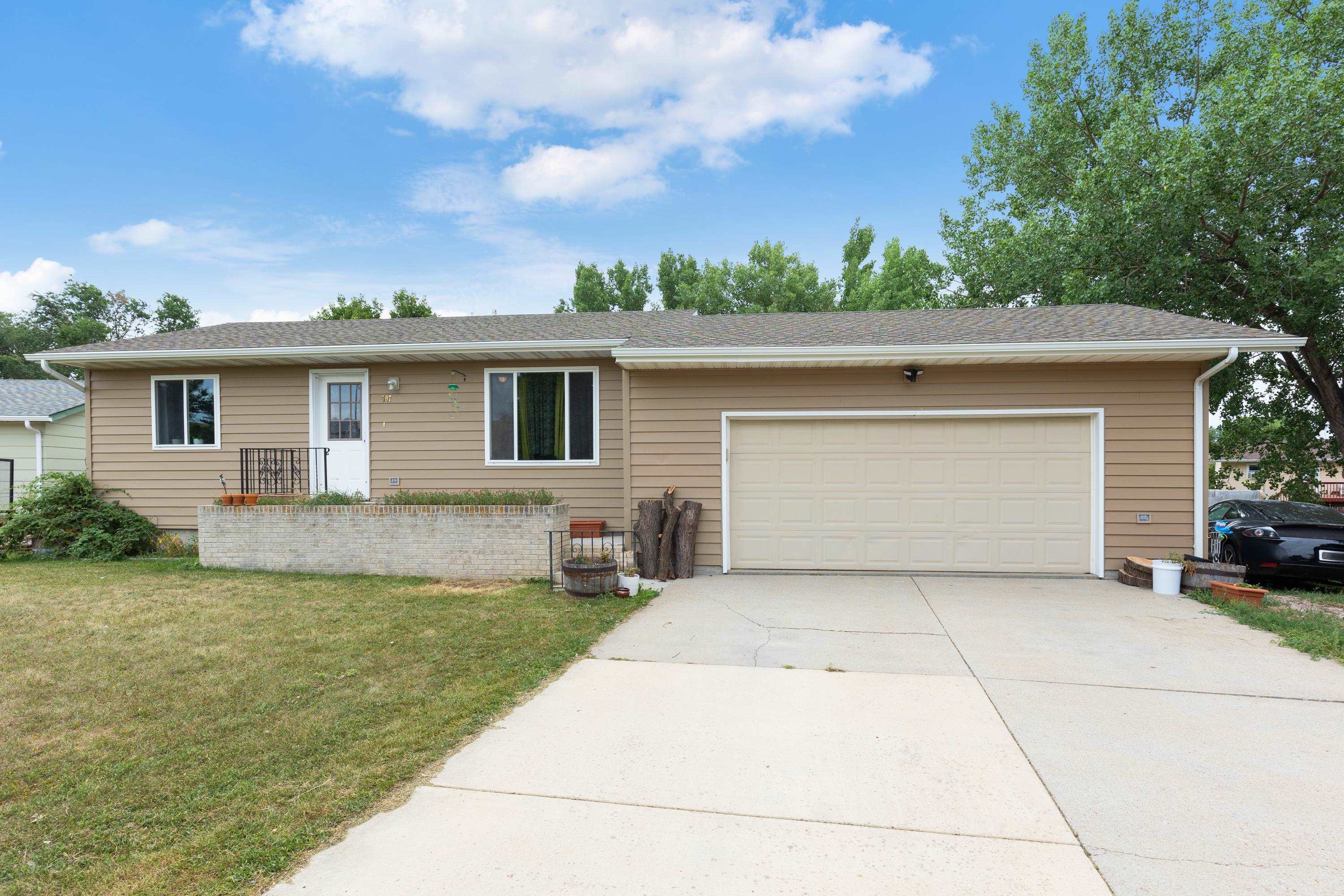 Cardinal Ct, Box Elder, SD 57719