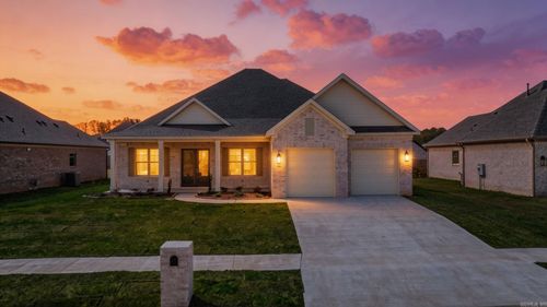 514 Corondelet Ln, Maumelle, AR, 72113 | Card Image