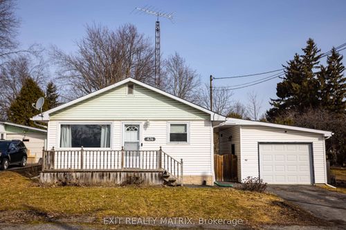 474 Queen St, Winchester, ON, K0C2K0 | Card Image