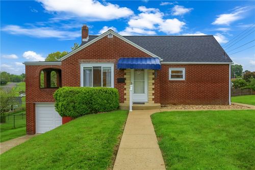 2031 Circle Dr, Aliquippa, PA, 15001-4201 | Card Image