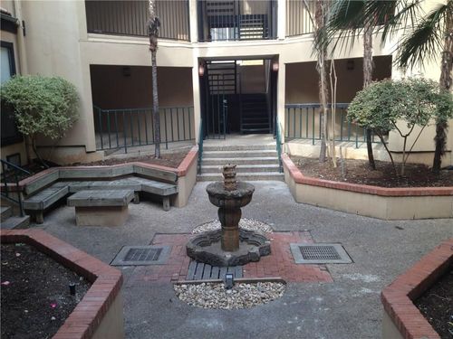 302-2110 Rio Grande St, Austin, TX, 78705-5531 | Card Image