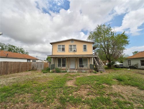 1106 E Huisache Ave, Kingsville, TX, 78363-5816 | Card Image