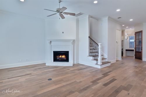 1930 Chestnut Park Ln, Shreveport, LA, 71106-8570 | Card Image