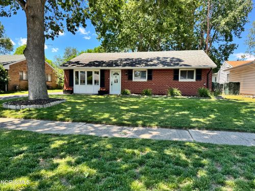410 Danesmoor Rd, Holland, OH, 43528-9509 | Card Image