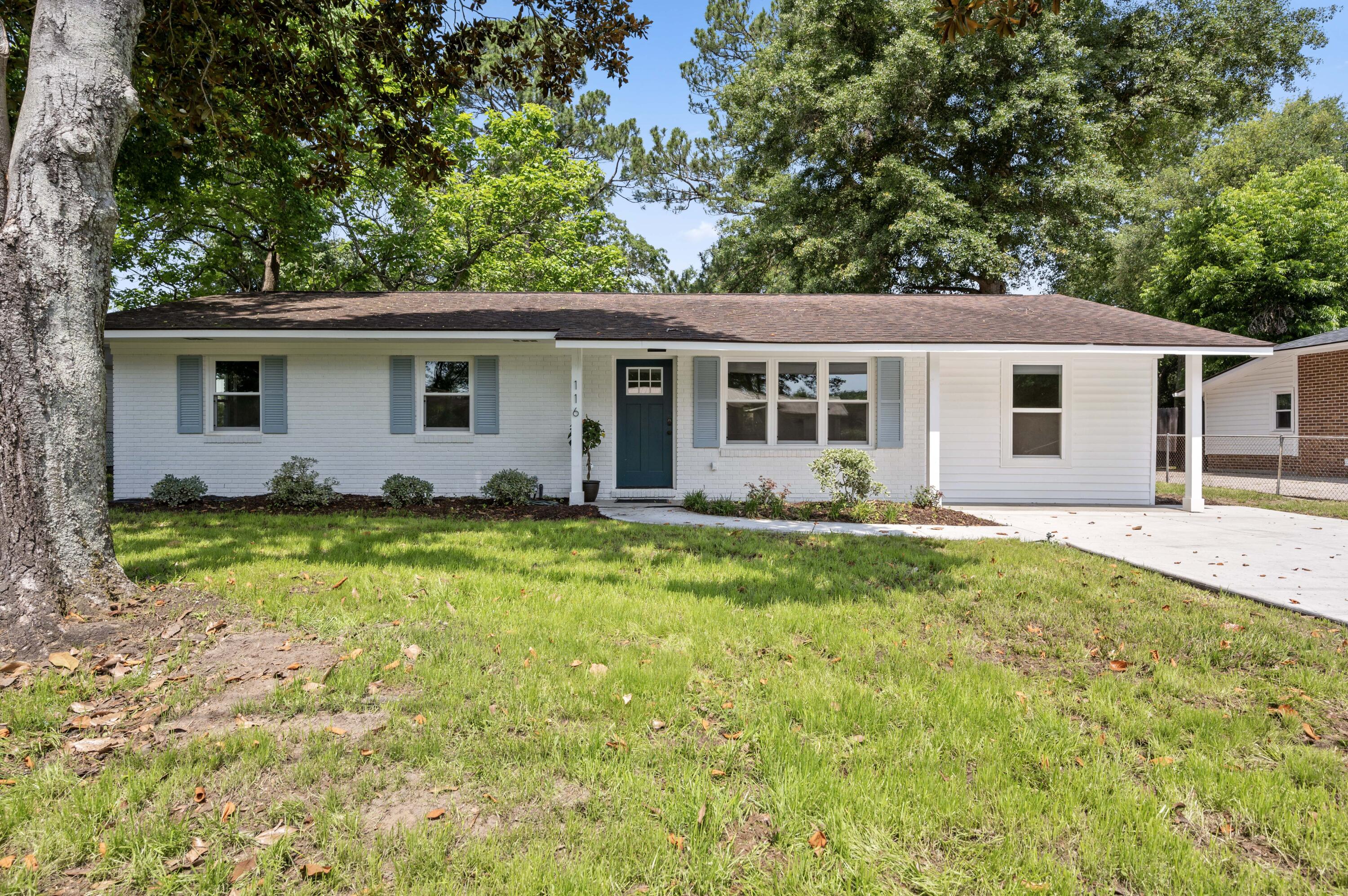 Owens Cir, Summerville, SC 29483