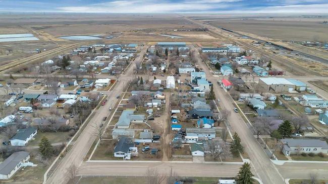96 2 Avenue W, House other with 3 bedrooms, 2 bathrooms and 2 parking in Tilley AB | Image 35