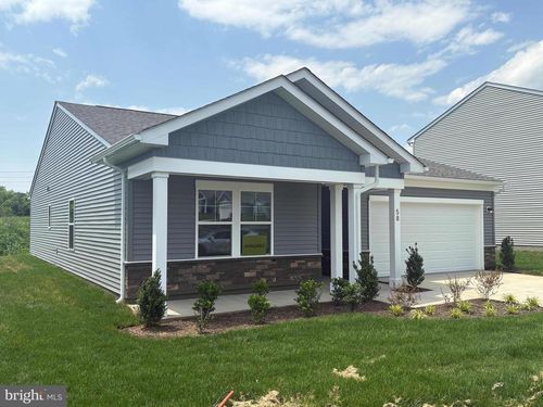 163 Angus Rd, CHARLES TOWN, WV, 25414-6333 | Card Image