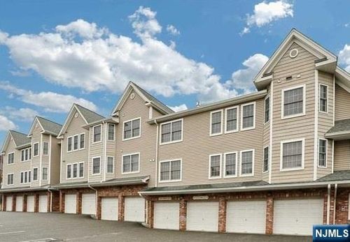 270 Grand Ave, Palisades Park, NJ, 07650-2404 | Card Image