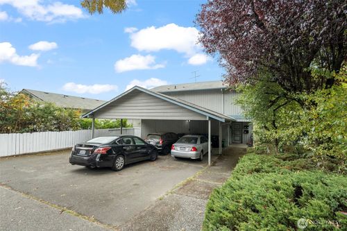 13215 35th Ave Ne, Seattle, WA, 98125-4596 | Card Image