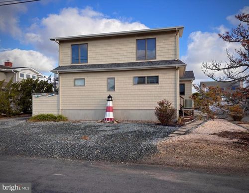 407 Bristol Rd, Bethany Beach, DE, 19930-9186 | Card Image