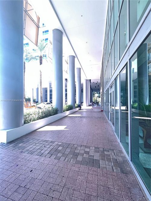 ste-1516-175 Sw 7th St, MIAMI, FL, 33130-2955 | Card Image