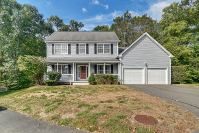 Beautiful Colonial in the heart of Monroe | Image 2