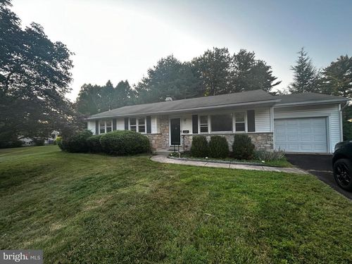 237 Woodlawn Dr, LANSDALE, PA, 19446-4235 | Card Image