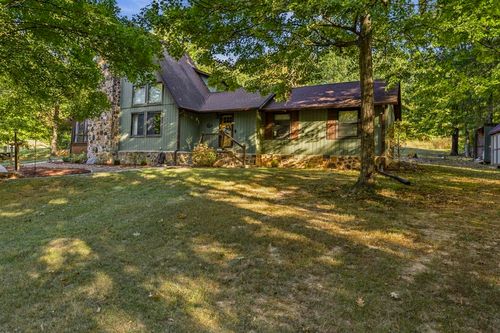 2524 Glen Lily Rd, Bowling Green, KY, 42101-7892 | Card Image
