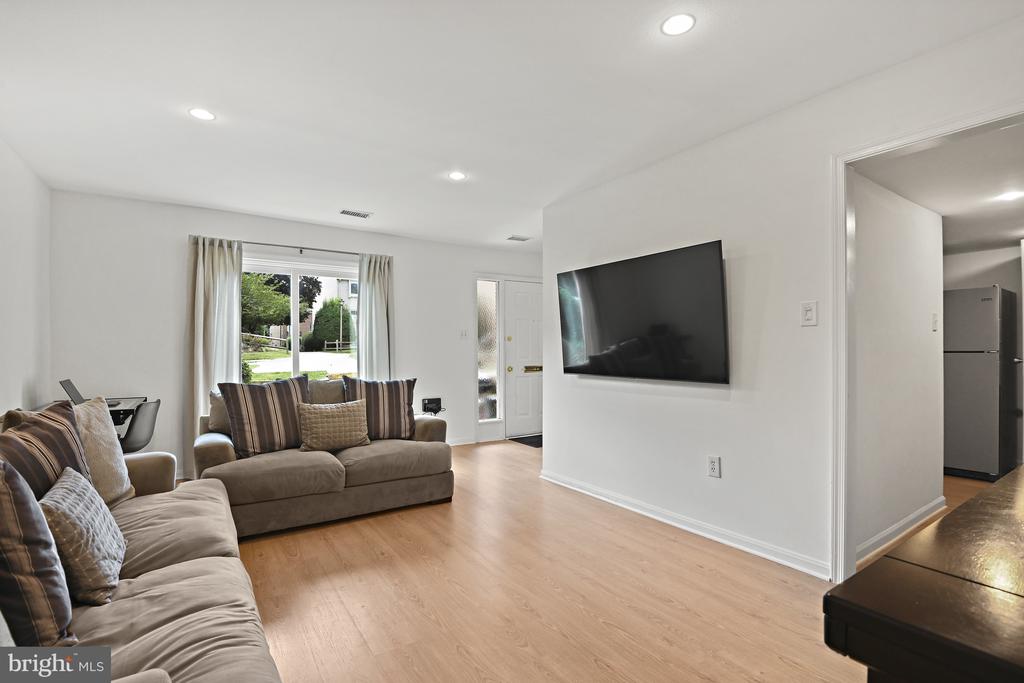 Conwell Dr, Annandale, VA 22003