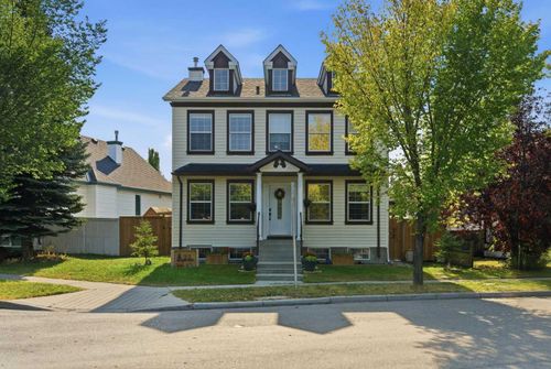 23 Prestwick Green Se, Calgary, AB, T2Z3M1 | Card Image