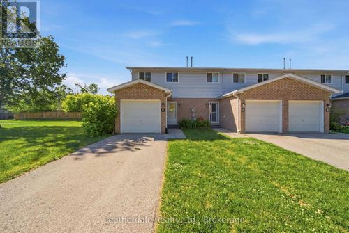 21-325 West St N, Orillia, ON, L3V7P4 | Card Image