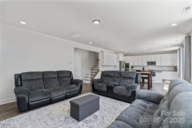 Great Room | Image 19