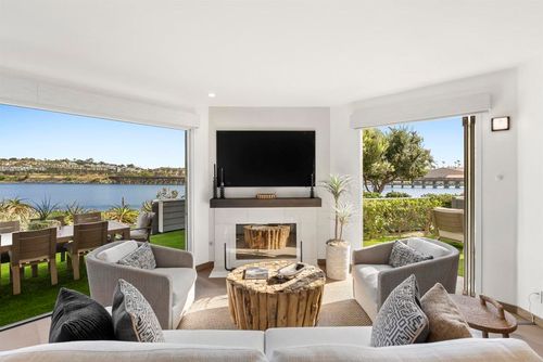 unit-8-2923 Sandy Pointe, Del Mar, CA, 92014-2052 | Card Image
