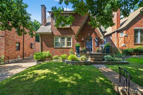 7718 Lile Ave, Richmond Heights, MO, 63117-1525 | Card Image