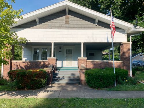 236 N Maple St, Dana, IN, 47847-8147 | Card Image