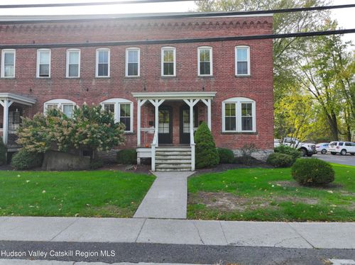 160 Mansion St, Coxsackie, NY, 12051-1005 | Card Image