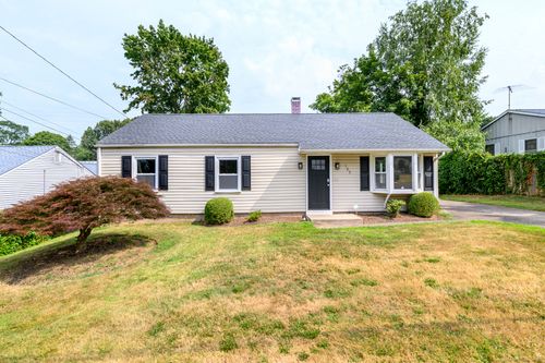 122 Indian Field Rd, Bridgeport, CT, 06606-1714 | Card Image