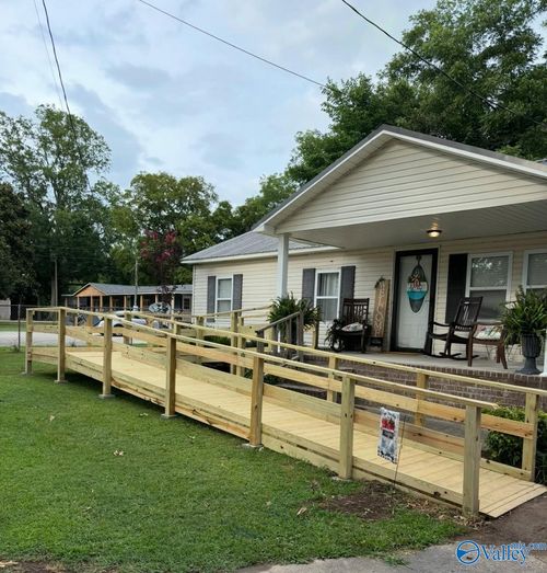 330 Meredith St, Town Creek, AL, 35672-3973 | Card Image