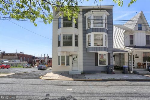 30 N 2nd St, STEELTON, PA, 17113-2301 | Card Image