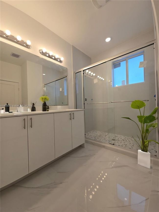 A - 22560 Sw 124 Ct, Townhouse with 5 bedrooms, 4 bathrooms and null parking in Miami FL | Image 2