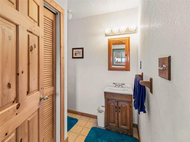 114 N Montana Ave, House other with 2 bedrooms, 2 bathrooms and null parking in Absarokee MT | Image 11