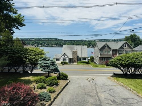 275 E Shore Trl, Sparta, NJ, 07871-2009 | Card Image