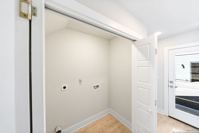 UNIT-1101 - 419 Ira Ave, House other with 3 bedrooms, 4 bathrooms and null parking in San Antonio TX | Image 7
