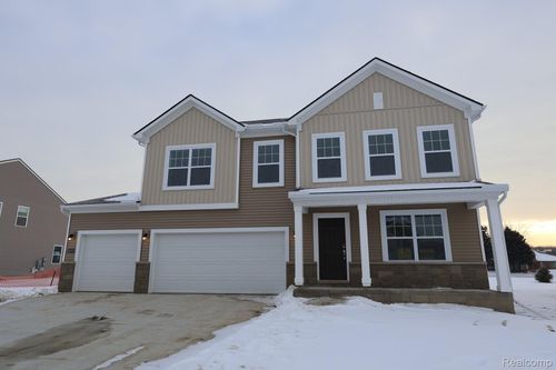 54854 Heron Cir, New Baltimore, MI, 48047-2829 | Card Image