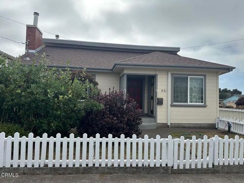 571 S Franklin St, Fort Bragg, CA, 95437-5101 | Card Image
