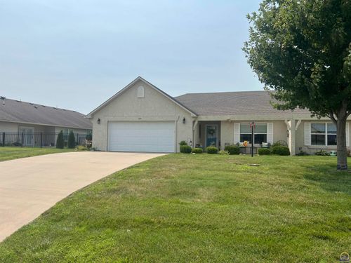5313 Nw Lana Ct, Topeka, KS, 66618-3270 | Card Image