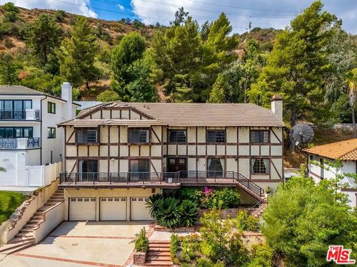 3417 Oakmont View Dr, Glendale, CA, 91208-1161 | Card Image