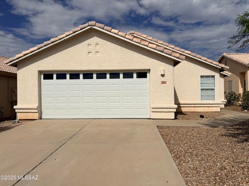 8200 S Vía Elemental, Tucson, AZ, 85747 | Card Image