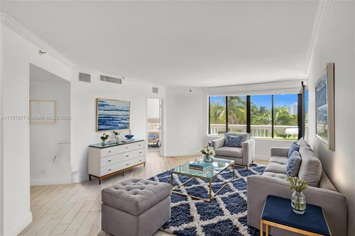 apt-503-1000 E Island Blvd, Aventura, FL, 33160-5607 | Card Image