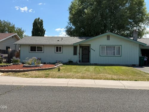 4414 Meadows Dr, Klamath Falls, OR, 97603-8076 | Card Image