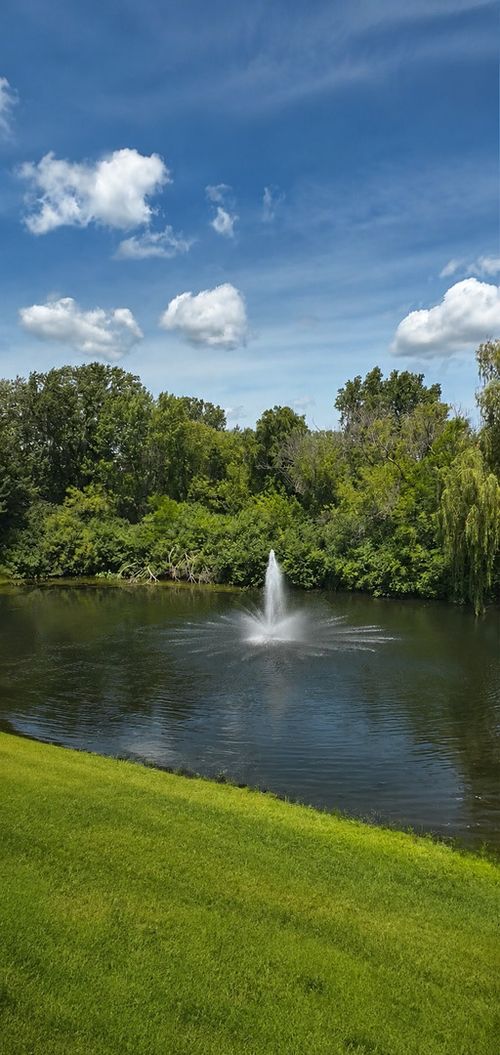 30-30 Beaconsfield Ct, Lincolnshire, IL, 60069-2905 | Card Image