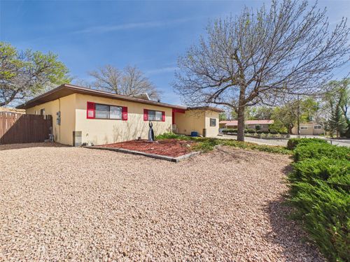 1009 San Lorenzo Dr, Santa Fe, NM, 87505-5227 | Card Image
