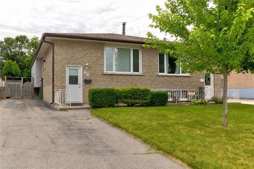 66 Bakersfield Dr, Cambridge, ON, N1R6X6 | Card Image