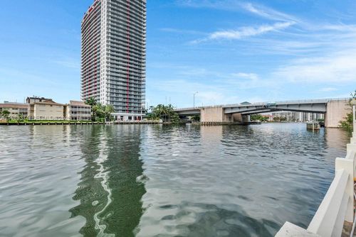 apt-407-1825 S Ocean Dr, Hallandale Beach, FL, 33009-4978 | Card Image