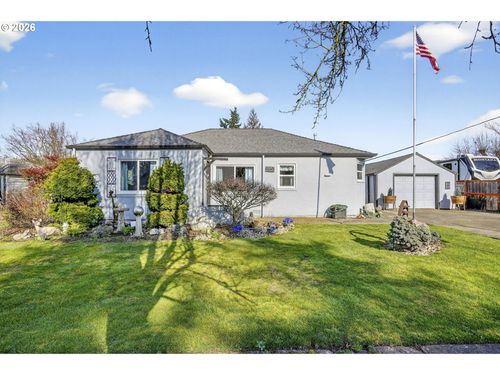 215 May St, Mount Angel, OR, 97362-9625 | Card Image