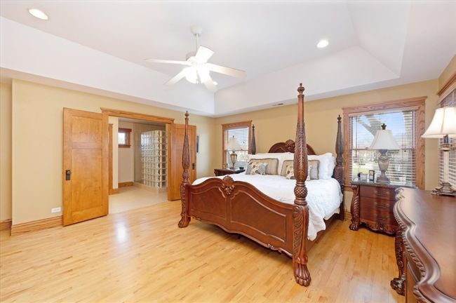 221 N Illinois St, House other with 4 bedrooms, 4 bathrooms and 2 parking in Elmhurst IL | Image 19