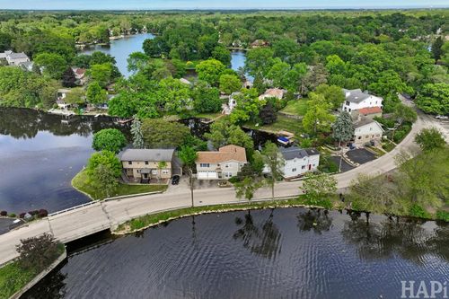 212 Island Dr, Island Lake, IL, 60042-9625 | Card Image