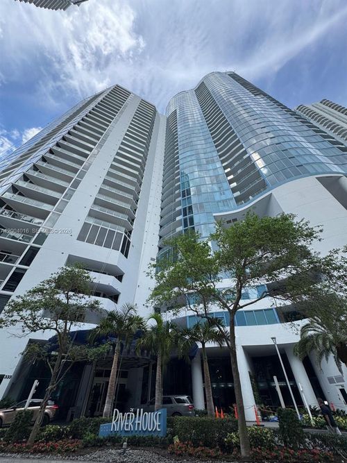 304-333 Las Olas Way, Fort Lauderdale, FL, 33301-2374 | Card Image