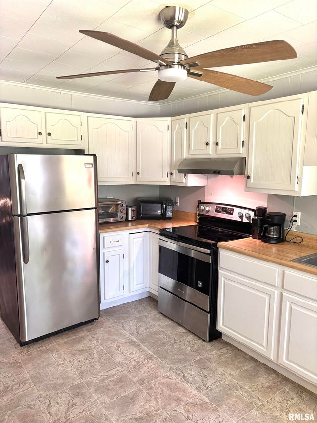 286 Kochs Ln, House other with 2 bedrooms, 2 bathrooms and null parking in Meredosia IL | Image 51